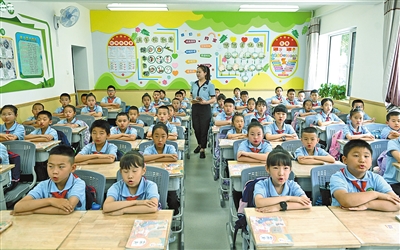 配资平台佣金 红色诵读润童心